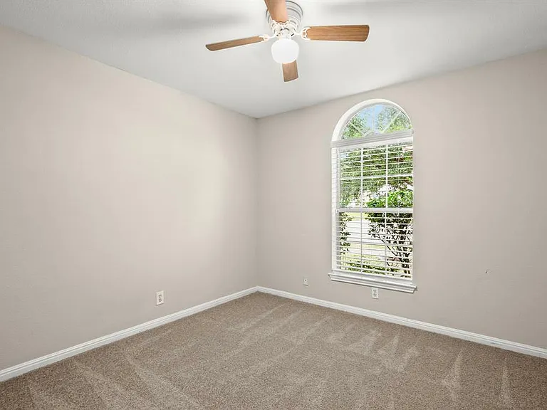 14901 Nuttall Dr — Photo 19