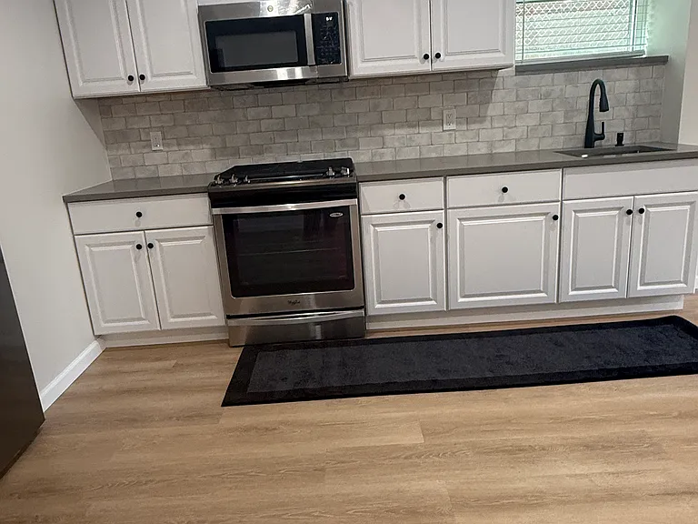 2240 Hering Ave — Photo 1