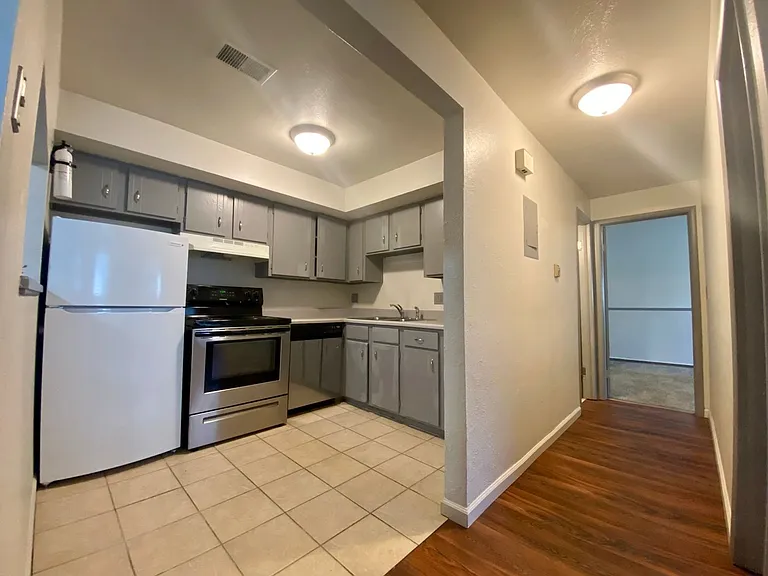 4160 W 74th Ave — Photo 3