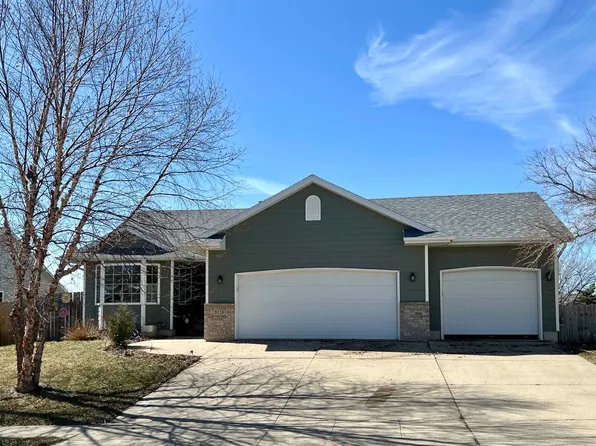 3718 Jackson Ave, Spirit Lake, IA 51360