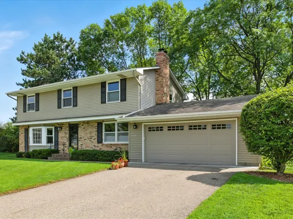 3009 W 96th Street Cir, Bloomington, MN 55431