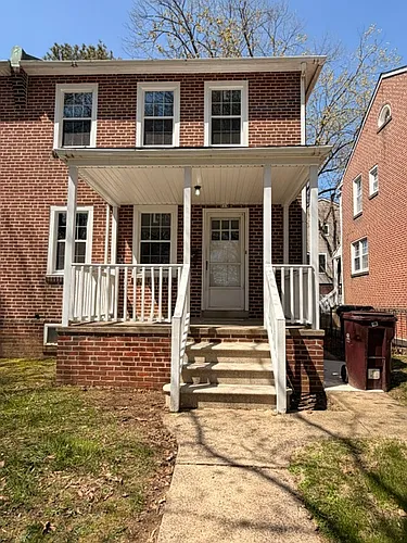 219 N Bancroft Pkwy Photo 1