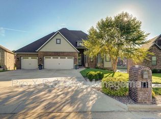 6020 S McCann Ave, Springfield, MO 65804