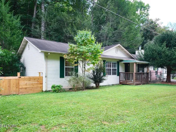 529 Cole Dr, Pigeon Forge, TN 37863