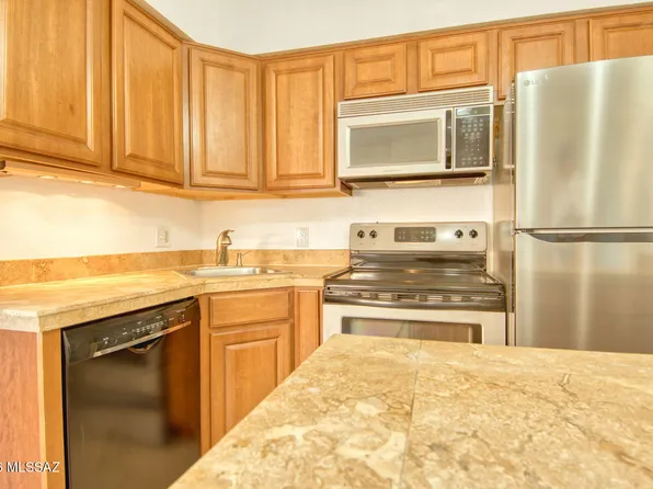 1810 E Blacklidge Dr APT 219, Tucson, AZ 85719