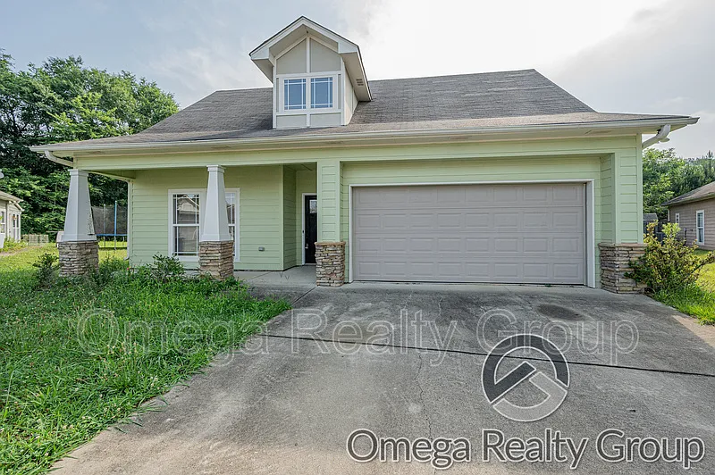 9205 Rookwood Pl