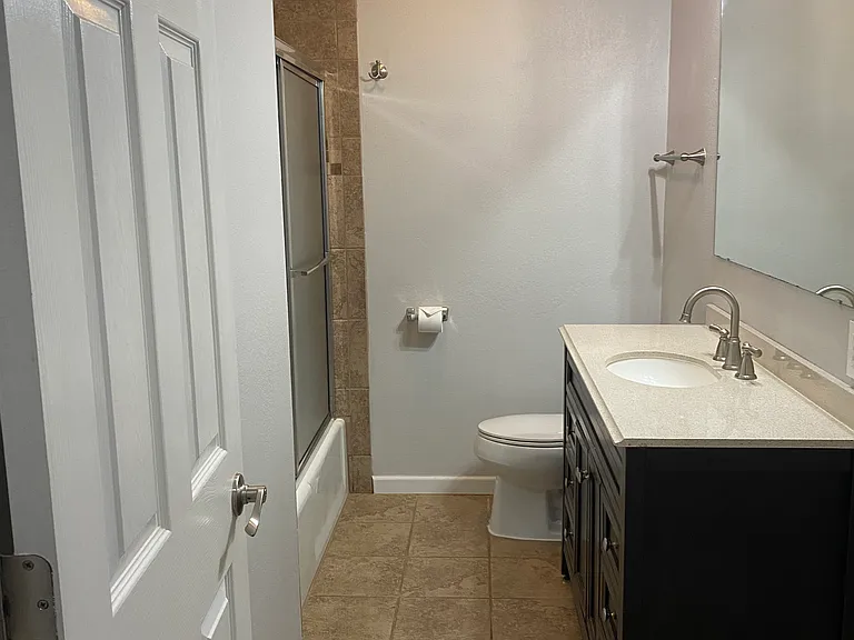 2506 Franklin Dr — Photo 10