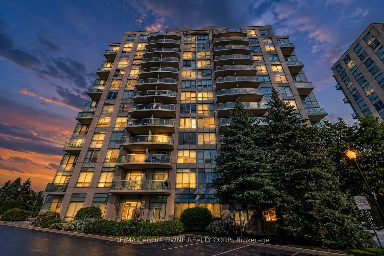 2 bed, $2,850 — Photo 1