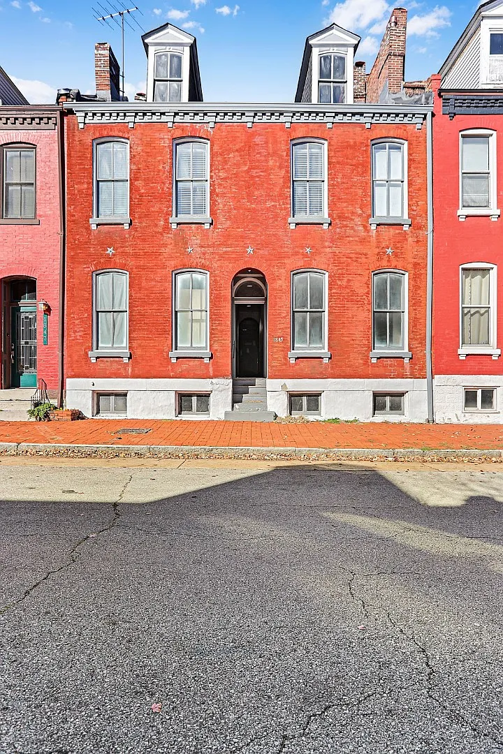 1845 S 10th St - 1845 R — Photo 1
