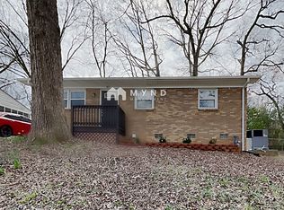 807 Park Rd, Dallas, NC 28034