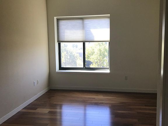5th image of 88 Bush St Unit 4123