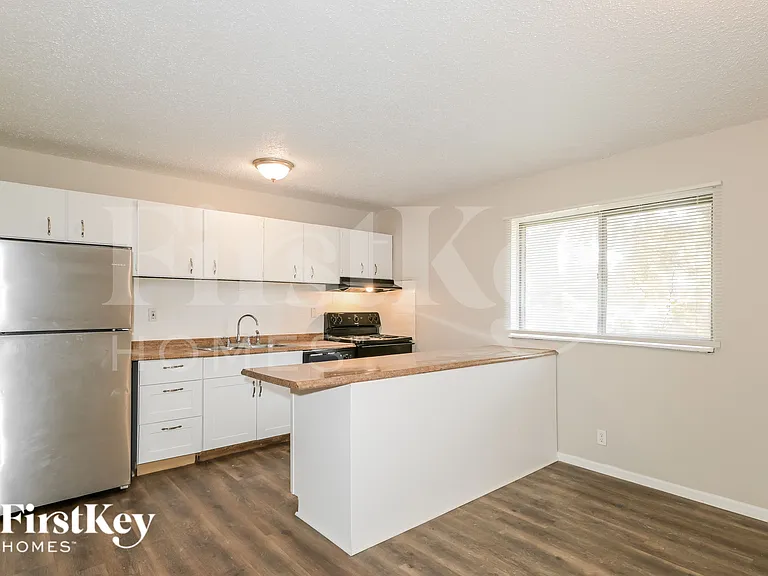 2288 Kingsford Dr — Photo 5