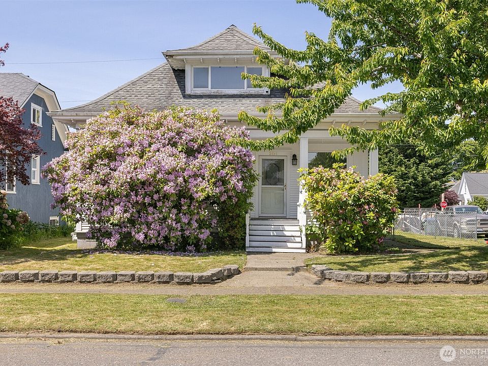 1st image of 2431 Lynn Street
