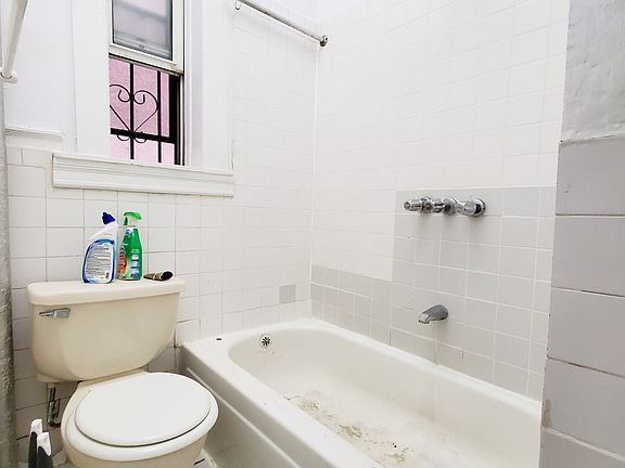 5th image of 988 Bergen St APT A1