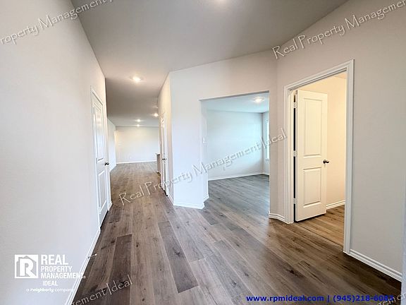 2nd image of 1133 Overhill Rd