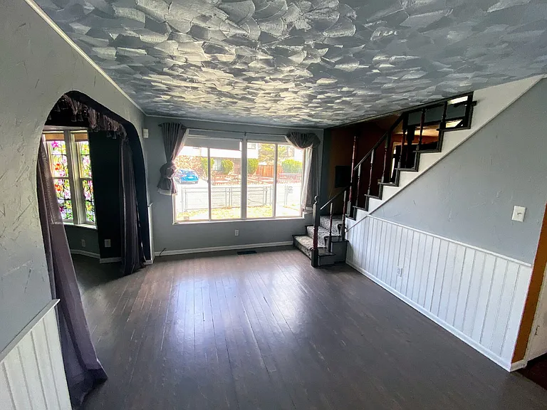 2555 Patrice Dr — Photo 5