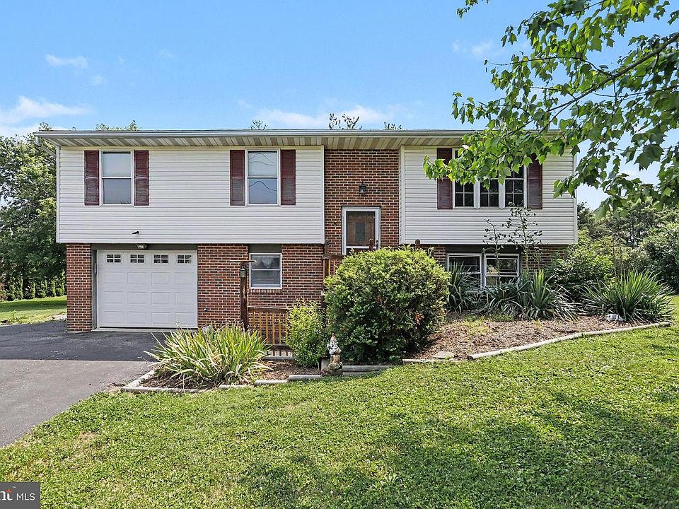 1st image of 152 Brian Dr