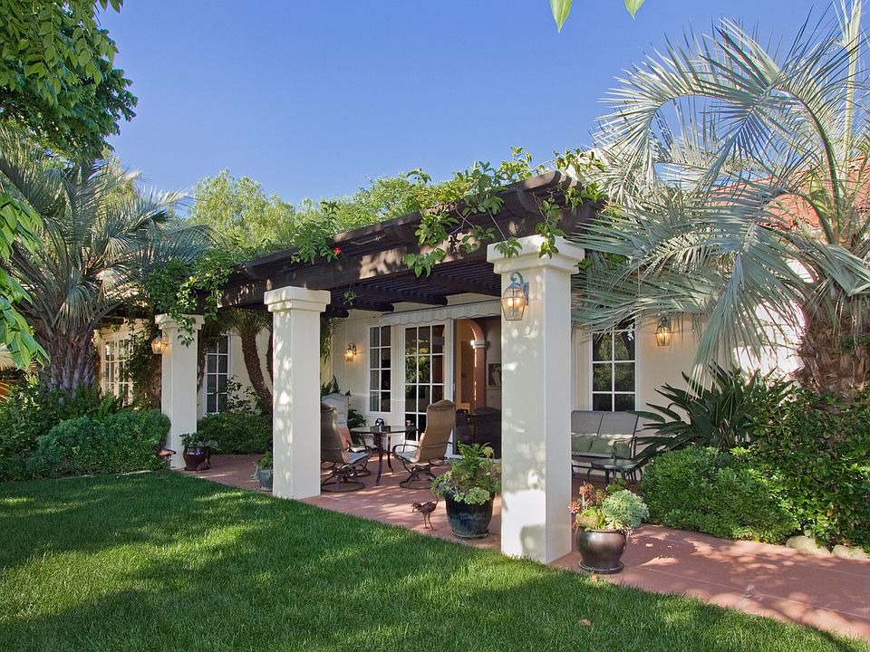 1st image of 1019 Camino Del Retiro