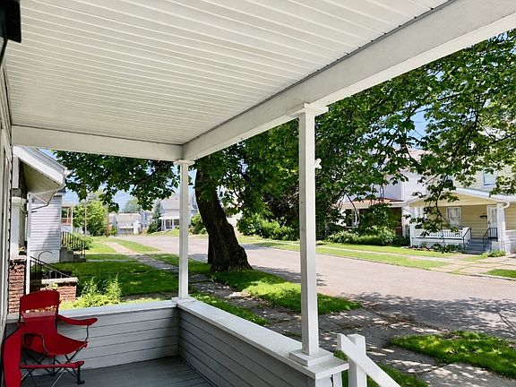 5th image of 2940 Cochran St