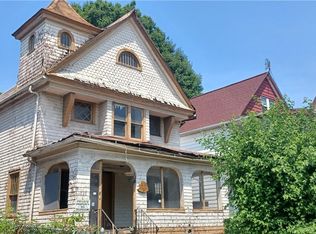 1028 E 79th St, Cleveland, OH 44103