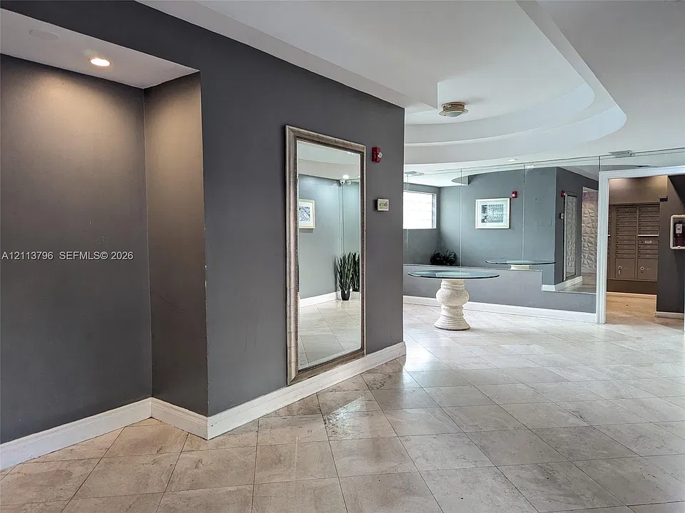 710 Washington Ave #324