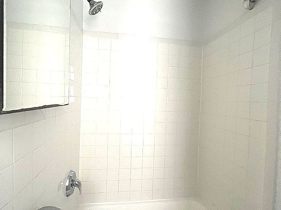 4th image of 270 6th Ave APT 19