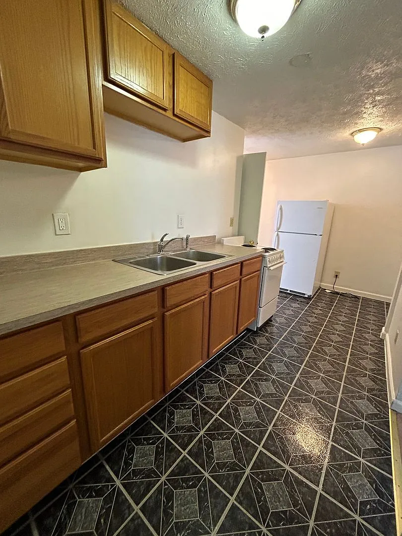 1402 Alabama Street — Photo 1