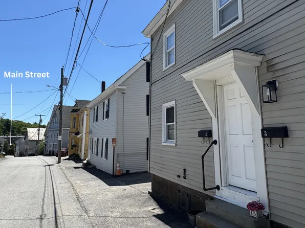 29 Central St APT 3, Newmarket, NH 03857