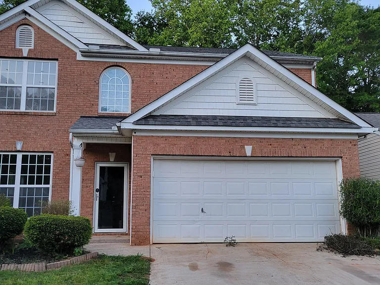 745 Terrace Creek Dr — Photo 1