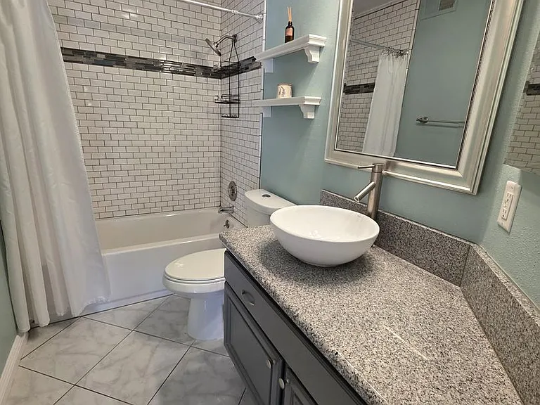 8531 Tyler St — Photo 16