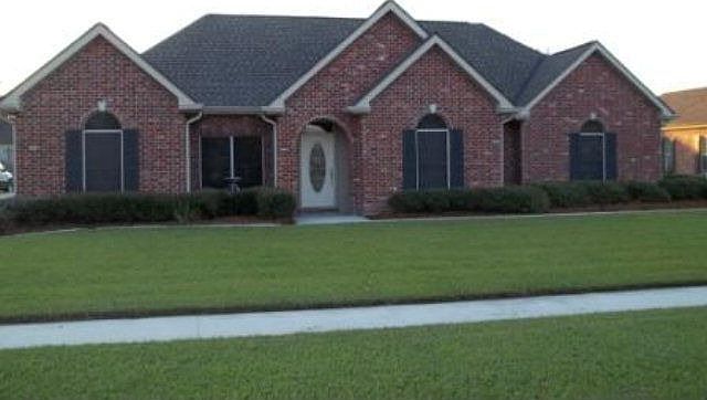 1st image of 210 Lake Penchant Ct