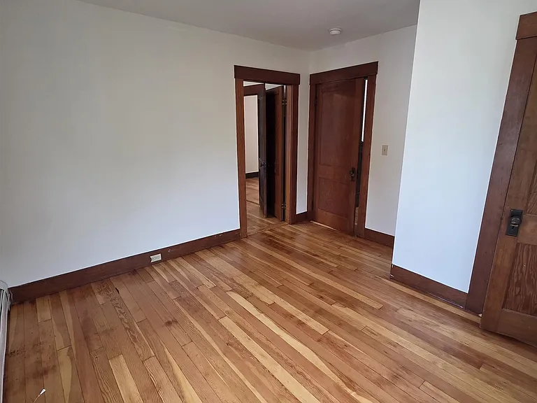 267 Main St — Photo 8