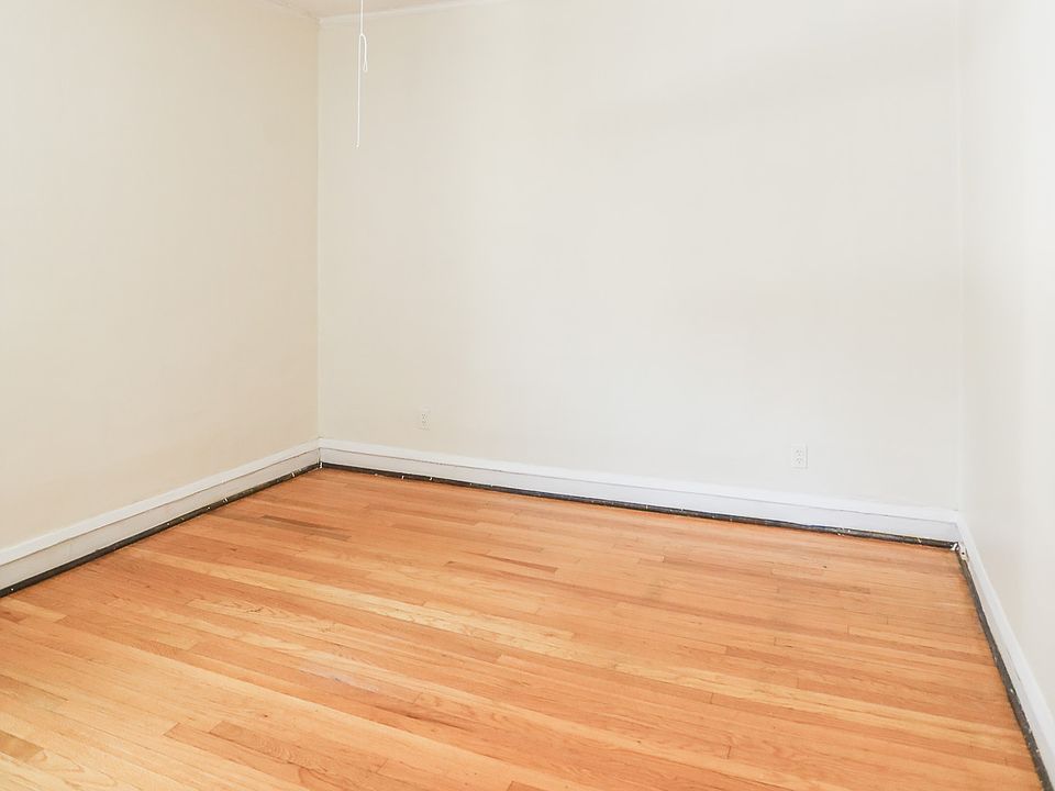 1st image of 7705 N Sheridan #2M