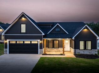 2010 Meadow Glen Ct, Chesnee, SC 29323