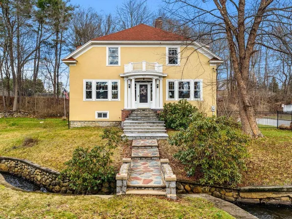 483 Walnut Street, Manchester, NH 03104