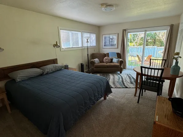 1330 R St #B, Eureka, CA 95501