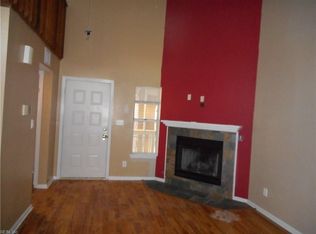 784 Windbrook Cir APT 302, Newport News, VA 23602