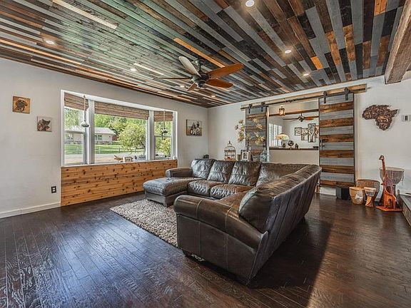 5th image of 66111 Juniper Court