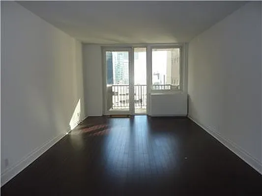 Rented by Anchor Associates | media 22