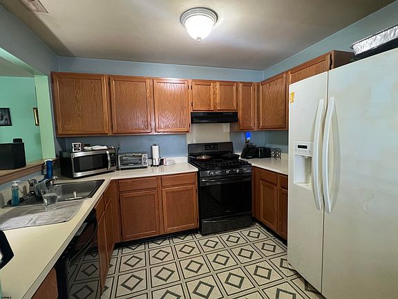 4th image of 4885 Bayberry Pl #4885