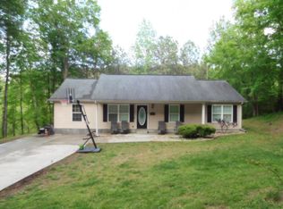 1460 Chadwick Dr NW, Dalton, GA 30720