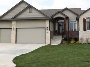 826 E Opal Ct, Mulvane, KS 67110