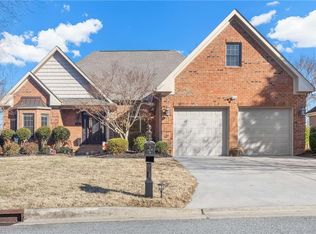 108 Breckenridge Dr, Thomasville, NC 27360