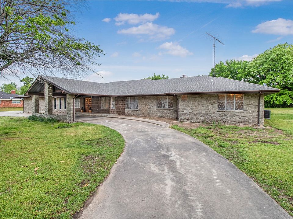 206 Sooner Rd, Holdenville, OK 74848 Zillow