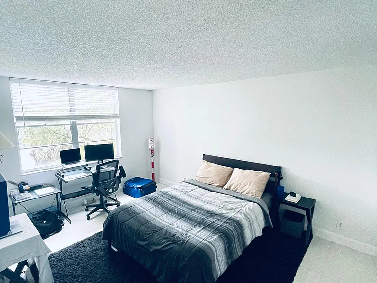 9340 Lagoon Pl #205 — Photo 5