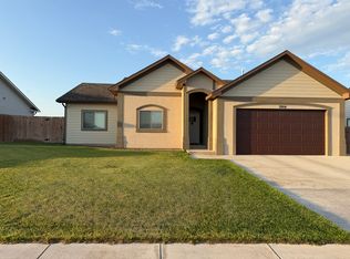 3904 Churchill Downs Rd, Garden City, KS 67846