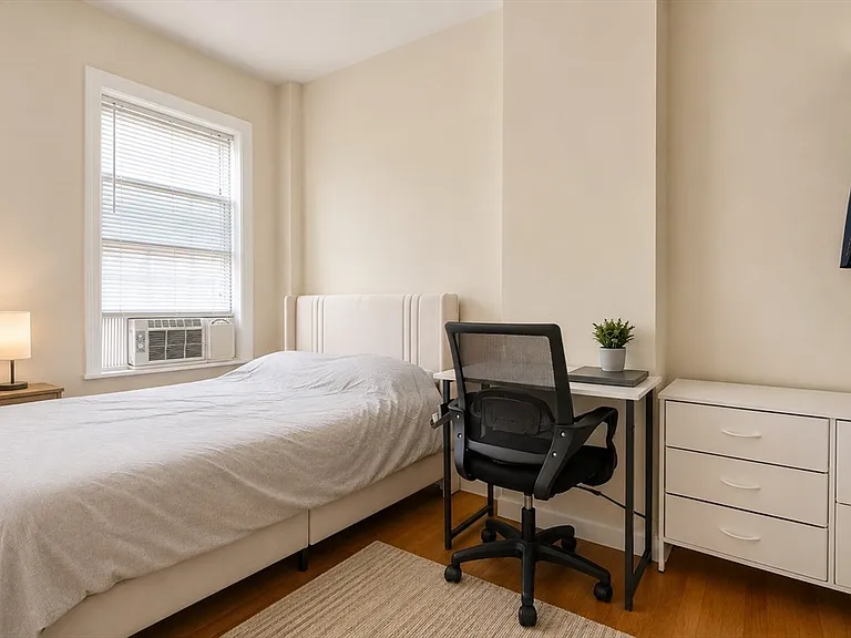 28 Phillips St #3 — Photo 11