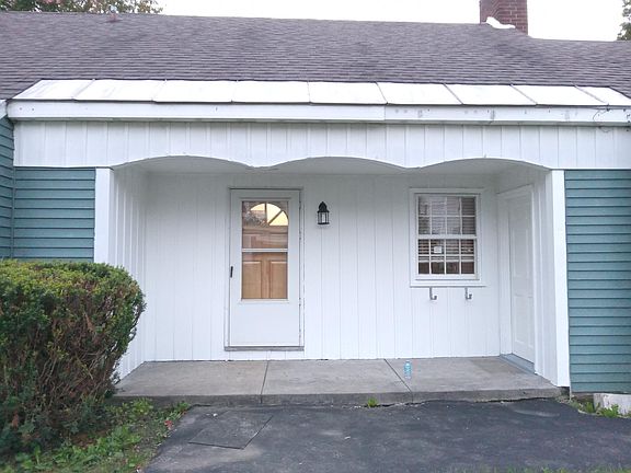 5th image of 11 Pine St