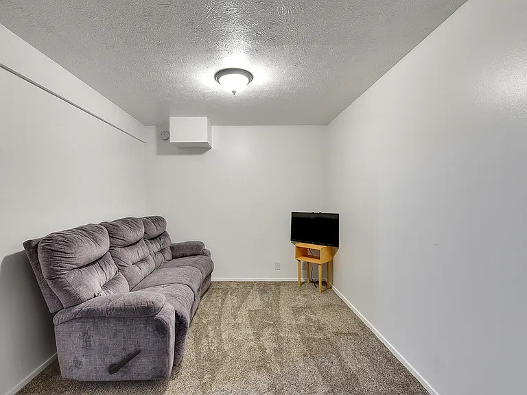 5004 S 167th Ave — Photo 27