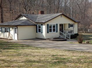 219 Hickory Ln, Eureka, MO 63025